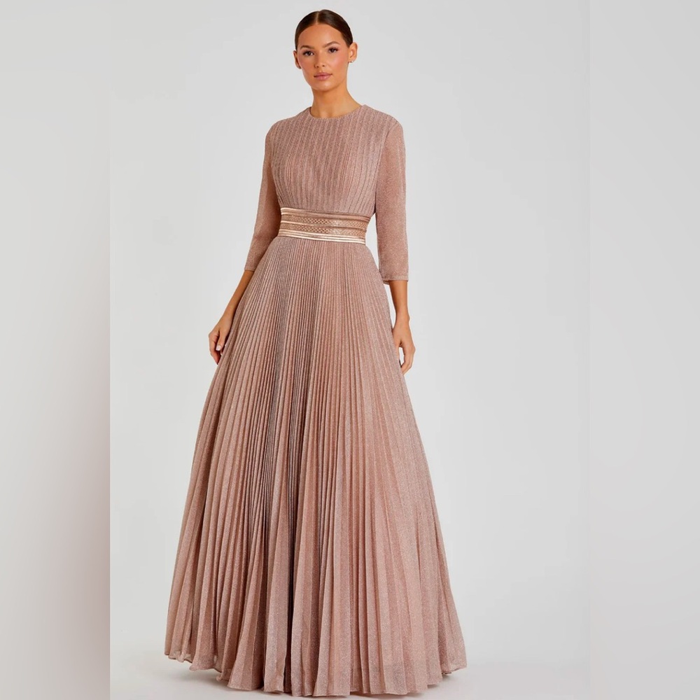 NWT IEENA FOR MAC DUGGAL Shimmering Pleated A-Line 3/4 Sleeve Gown size 12